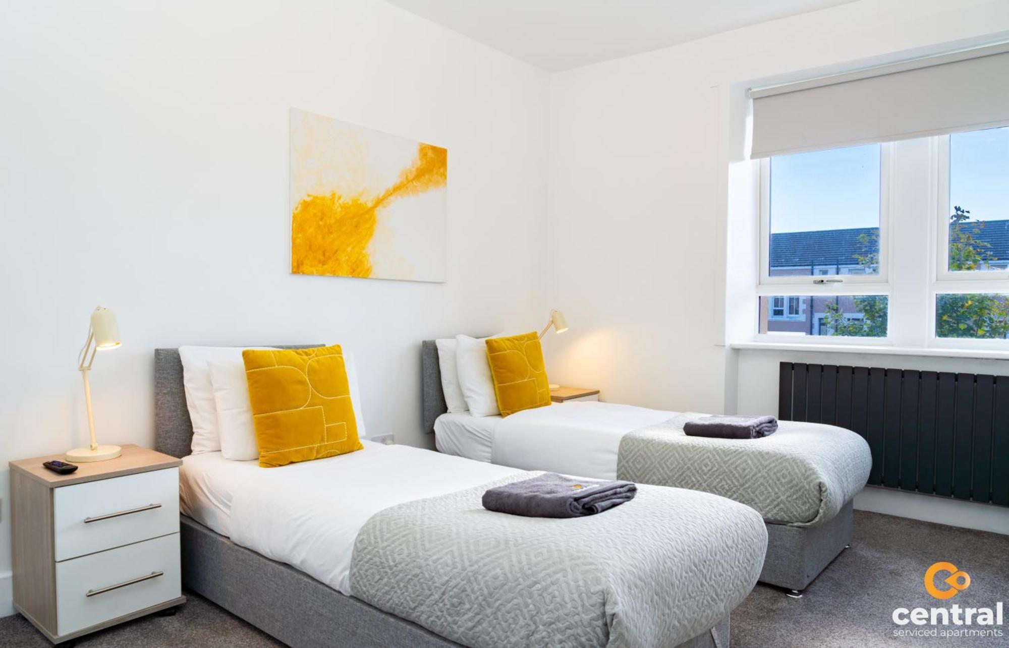 Central Serviced Apartments: Monthly Family Stay with Free Parking Dundee Exterior photo