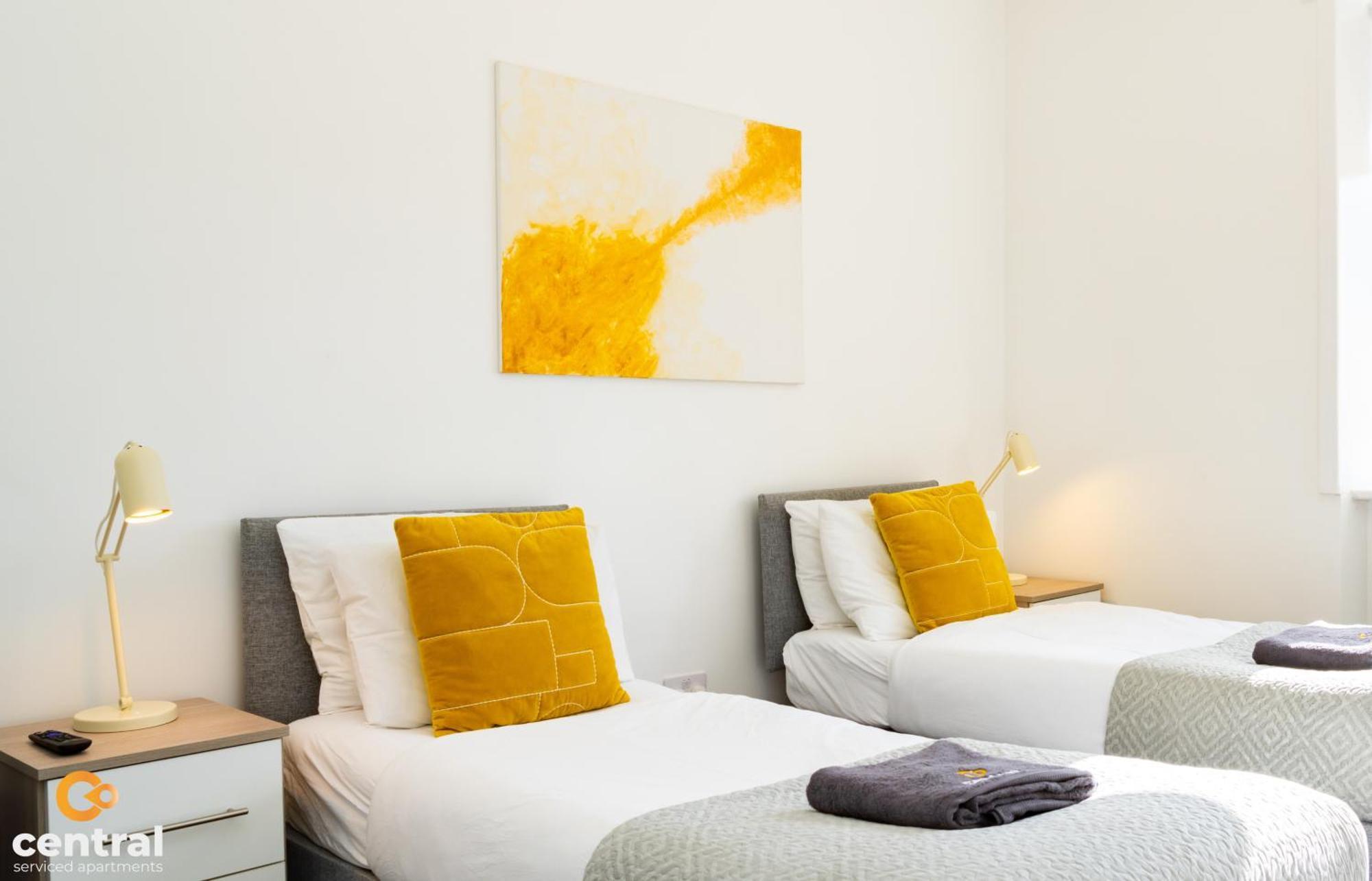 Central Serviced Apartments: Monthly Family Stay with Free Parking Dundee Exterior photo