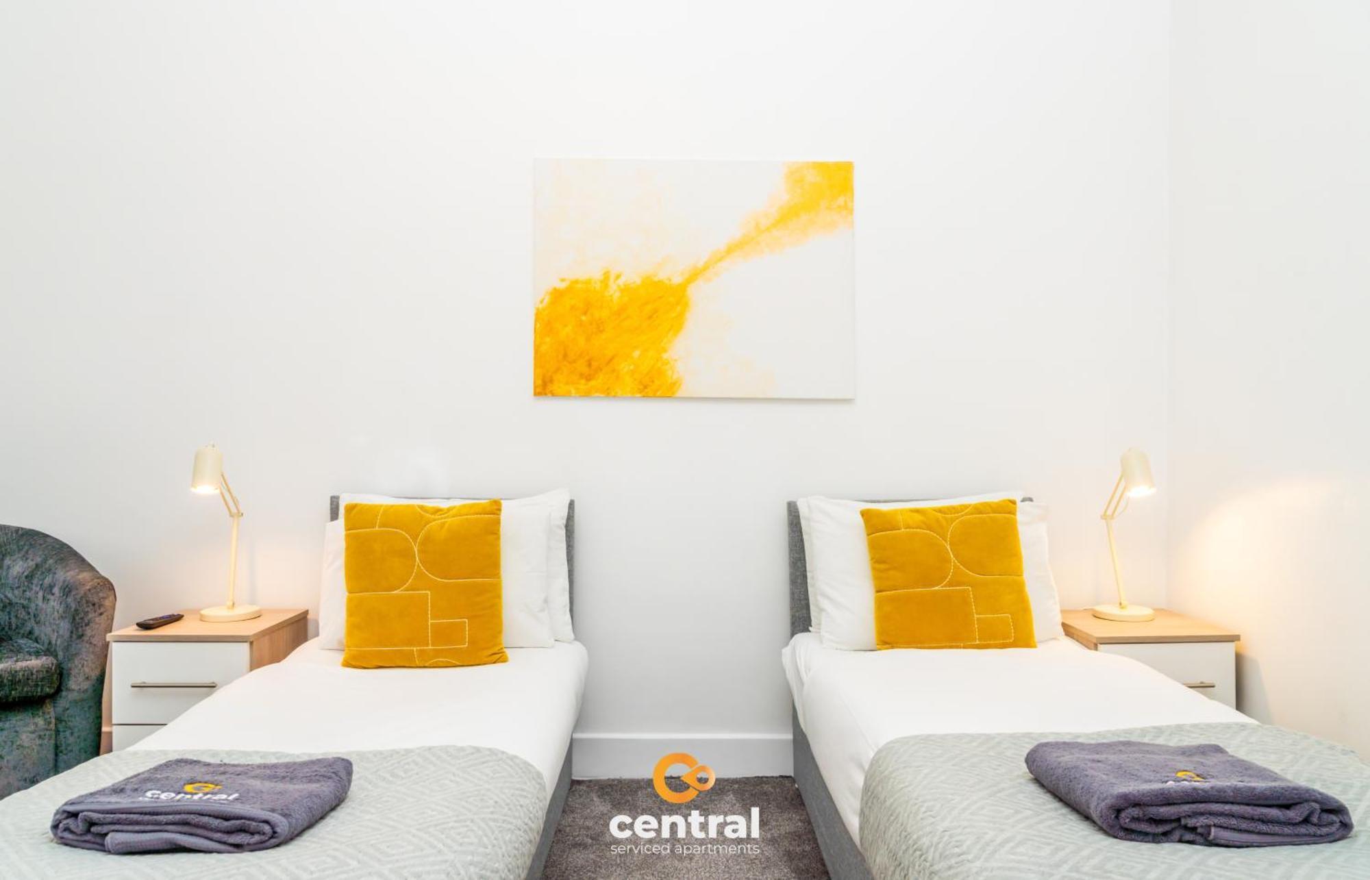 Central Serviced Apartments: Monthly Family Stay with Free Parking Dundee Exterior photo
